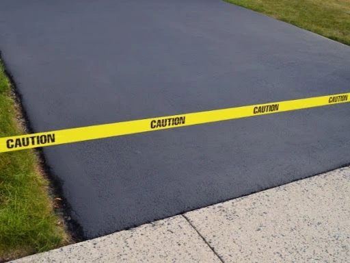 Should Asphalt Driveways Be Sealed?